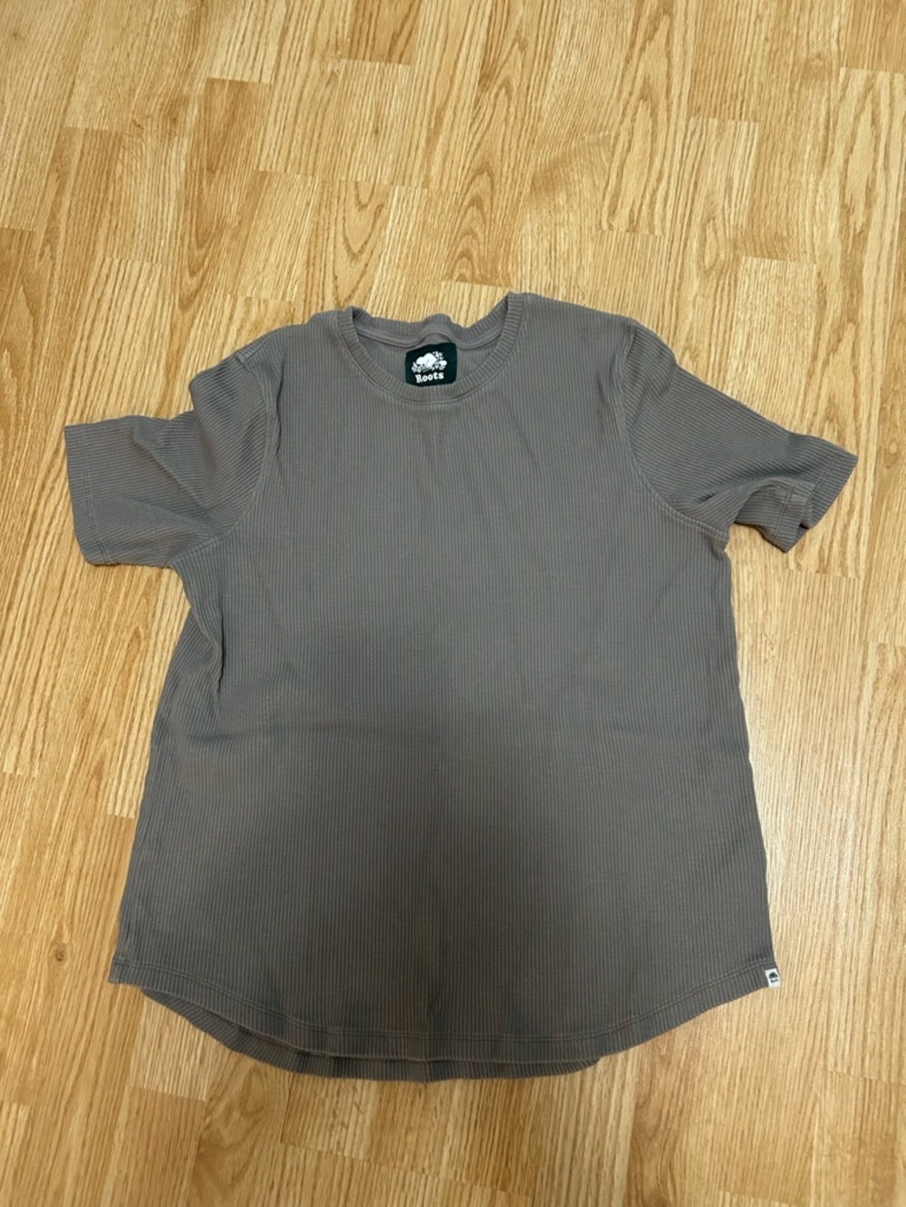 Roots  Short Sleeve Ribbed Crew T-Shirt in Taupe Gray